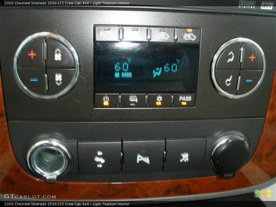 Light Titanium Interior Controls for the 2009 Chevrolet Silverado 1500 LTZ Crew Cab 4x4 #39106461