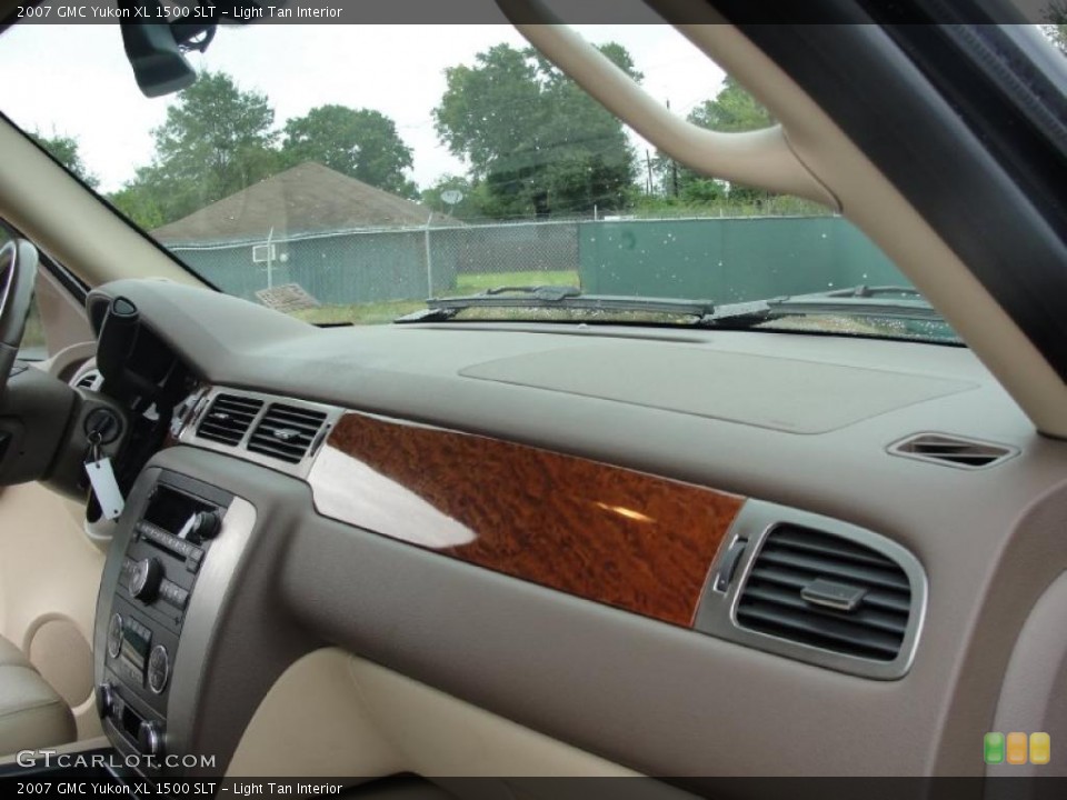 Light Tan Interior Dashboard for the 2007 GMC Yukon XL 1500 SLT #39109381