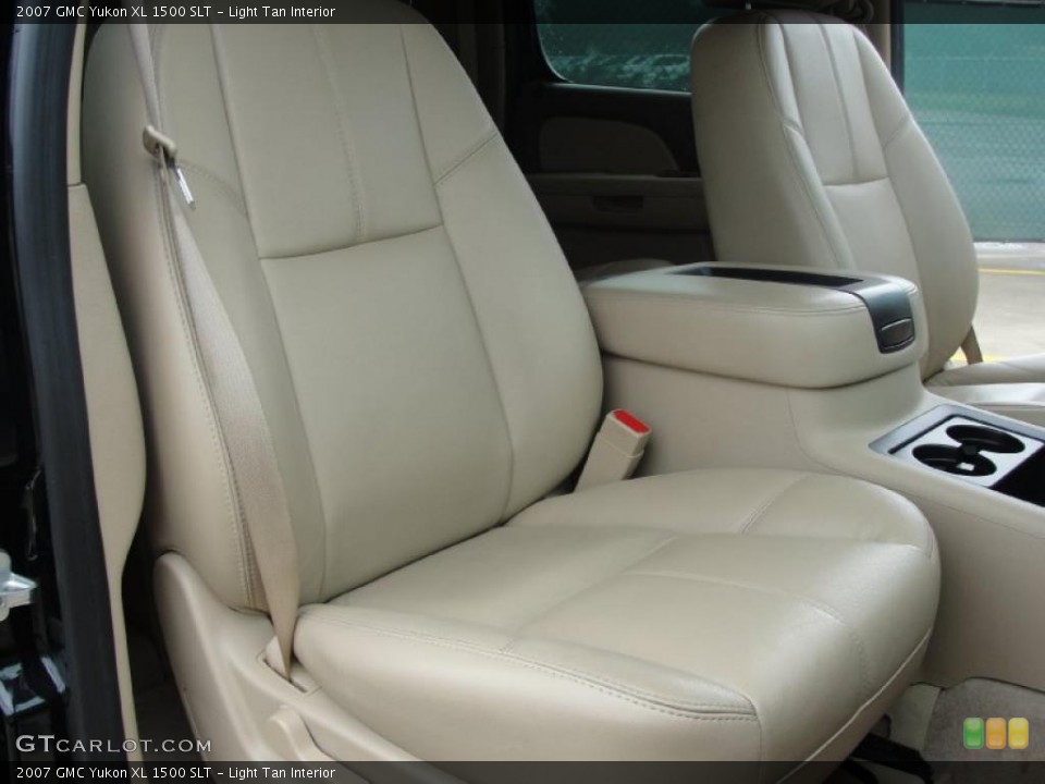 Light Tan Interior Photo for the 2007 GMC Yukon XL 1500 SLT #39109397