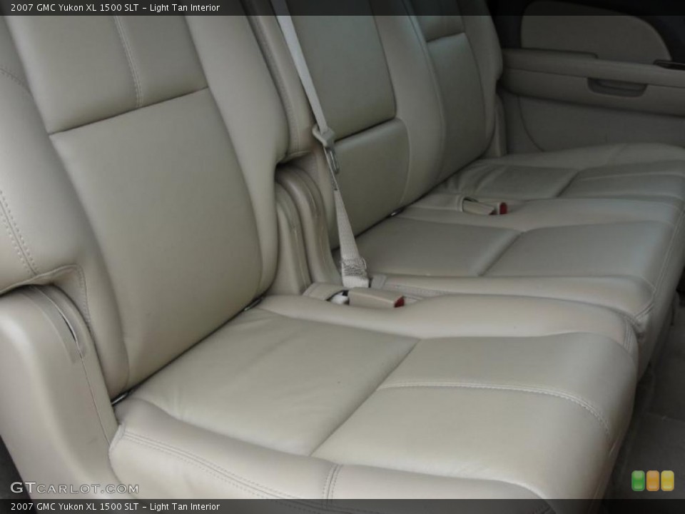 Light Tan Interior Photo for the 2007 GMC Yukon XL 1500 SLT #39109421