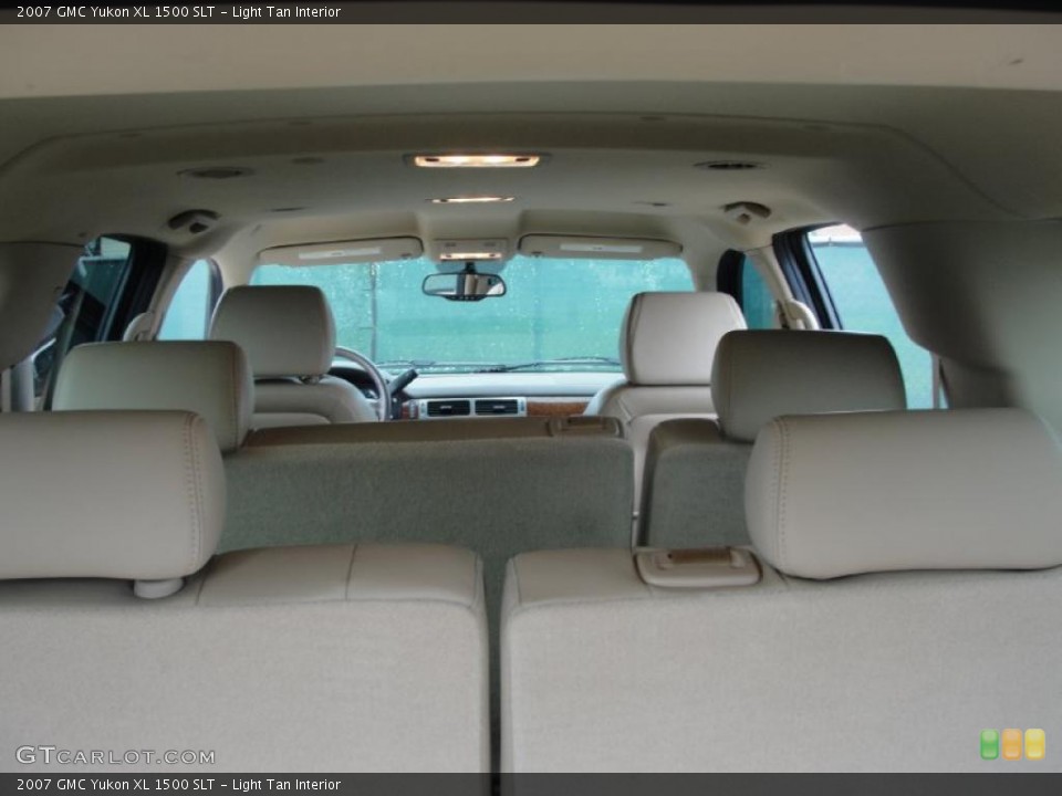 Light Tan Interior Photo for the 2007 GMC Yukon XL 1500 SLT #39109473