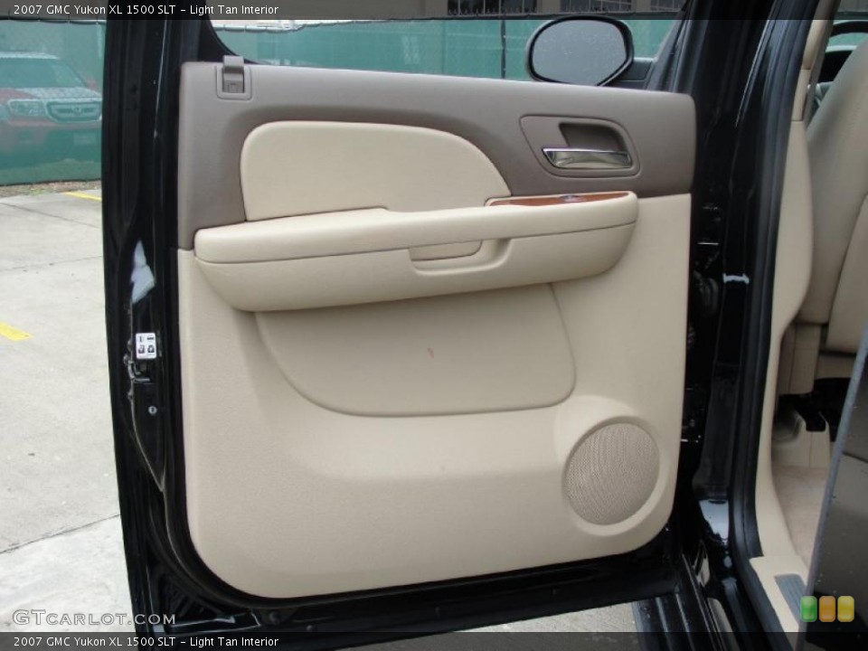 Light Tan Interior Door Panel for the 2007 GMC Yukon XL 1500 SLT #39109537