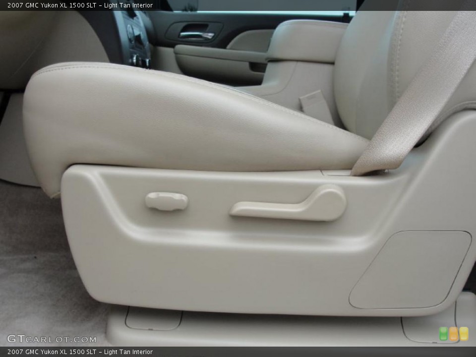 Light Tan Interior Photo for the 2007 GMC Yukon XL 1500 SLT #39109629