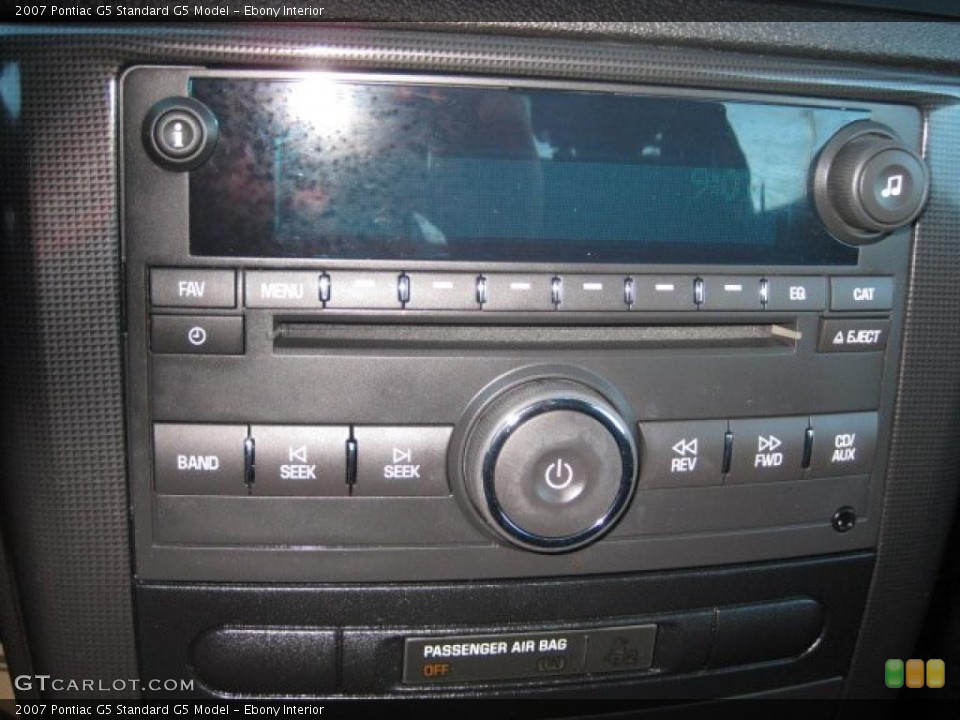 Ebony Interior Controls for the 2007 Pontiac G5  #39121128