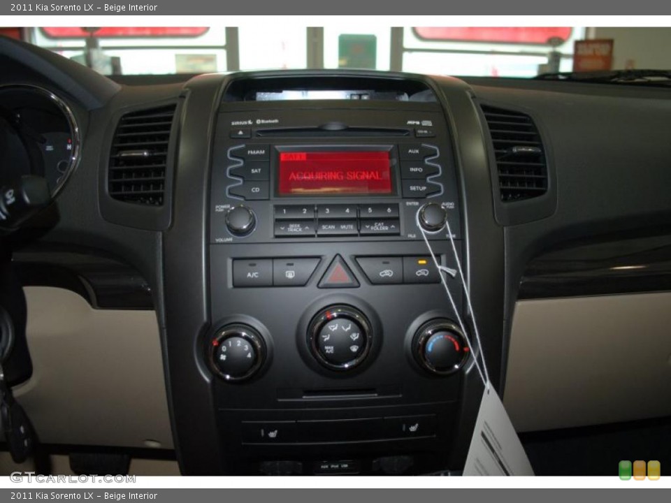Beige Interior Controls for the 2011 Kia Sorento LX #39125327