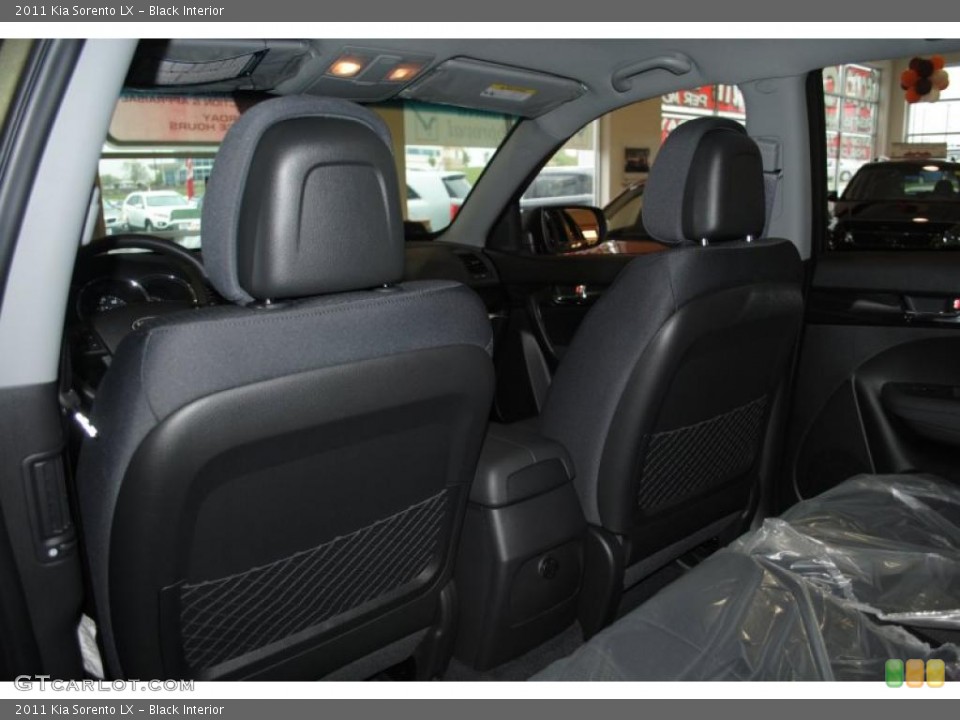 Black Interior Photo for the 2011 Kia Sorento LX #39126407