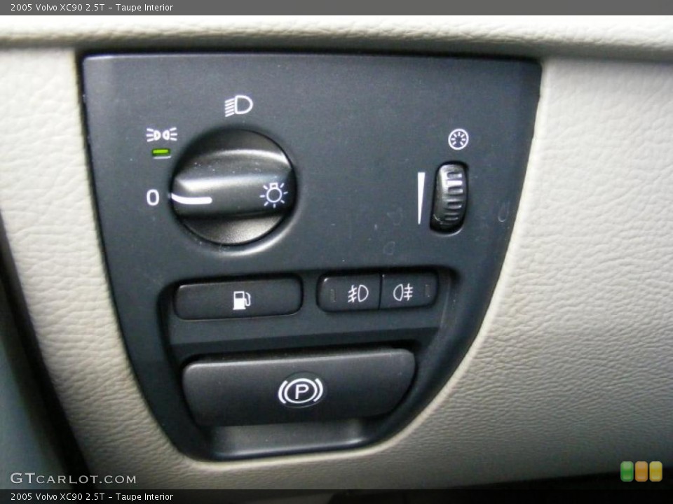 Taupe Interior Controls for the 2005 Volvo XC90 2.5T #39126591
