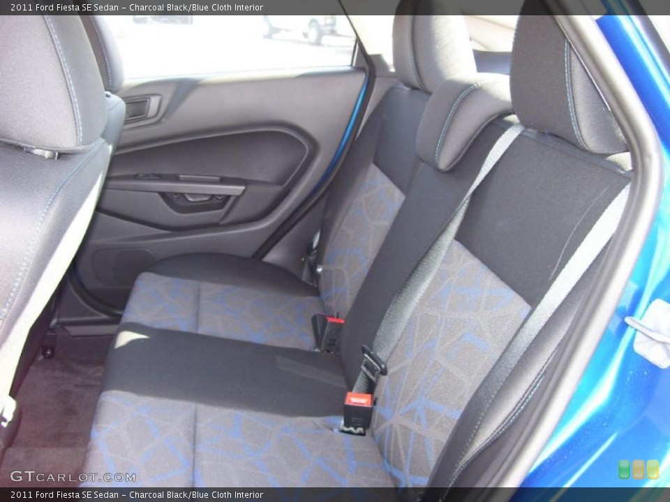 Charcoal Black/Blue Cloth Interior Photo for the 2011 Ford Fiesta SE Sedan #39127479