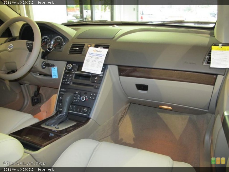 Beige Interior Dashboard for the 2011 Volvo XC90 3.2 #39130831