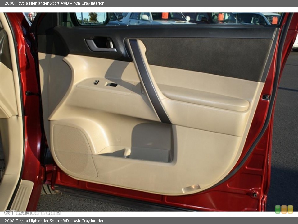 Ash Gray Interior Door Panel for the 2008 Toyota Highlander Sport 4WD #39131467