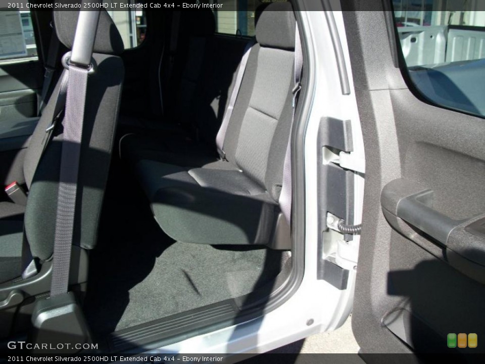 Ebony Interior Photo for the 2011 Chevrolet Silverado 2500HD LT Extended Cab 4x4 #39132731