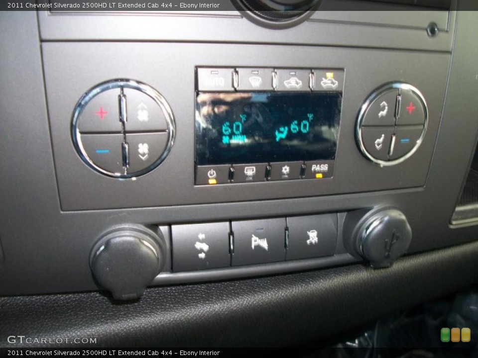 Ebony Interior Controls for the 2011 Chevrolet Silverado 2500HD LT Extended Cab 4x4 #39132859