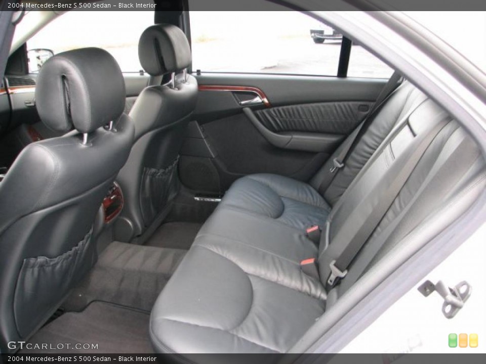 Black Interior Photo for the 2004 Mercedes-Benz S 500 Sedan #39134285