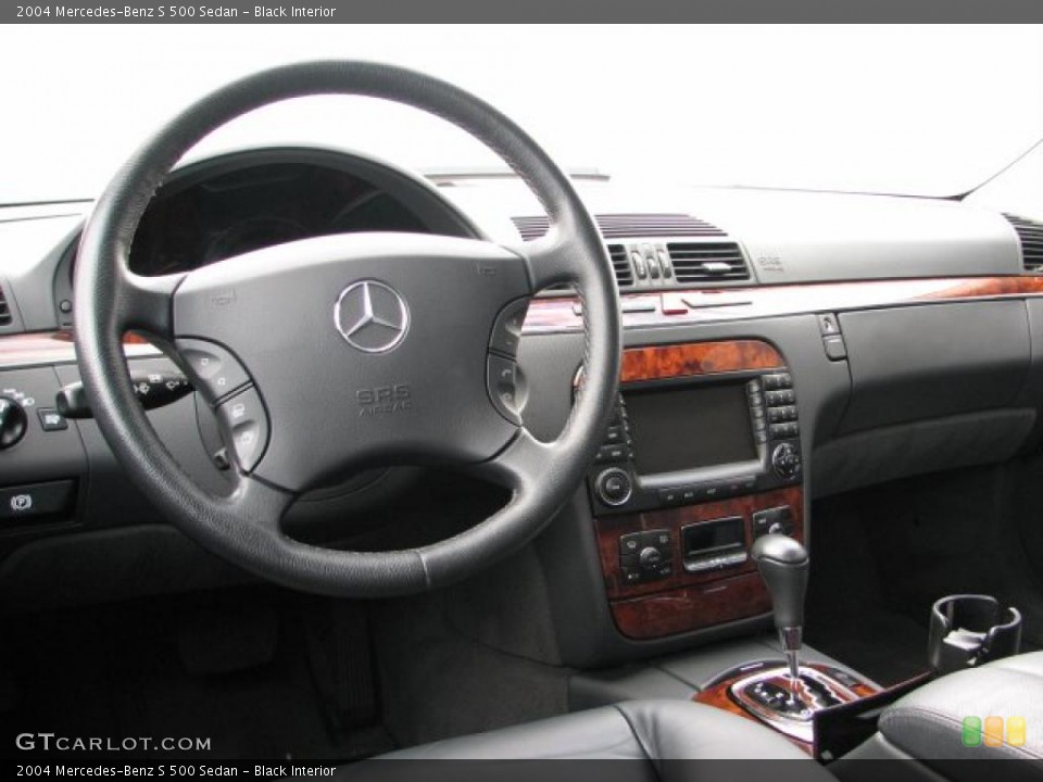 Black Interior Dashboard for the 2004 Mercedes-Benz S 500 Sedan #39134295