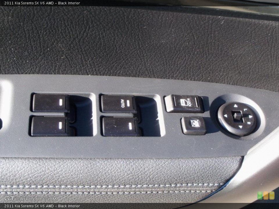 Black Interior Controls for the 2011 Kia Sorento SX V6 AWD #39134579