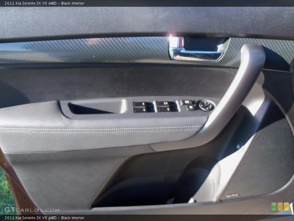 Black Interior Door Panel for the 2011 Kia Sorento SX V6 AWD #39134603