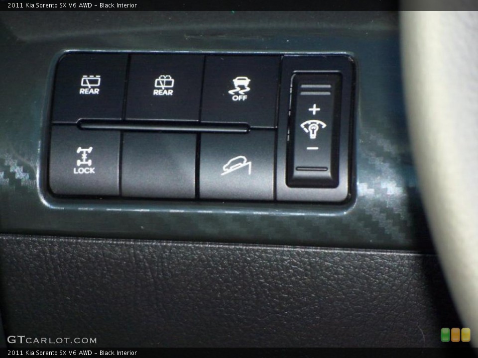 Black Interior Controls for the 2011 Kia Sorento SX V6 AWD #39134839