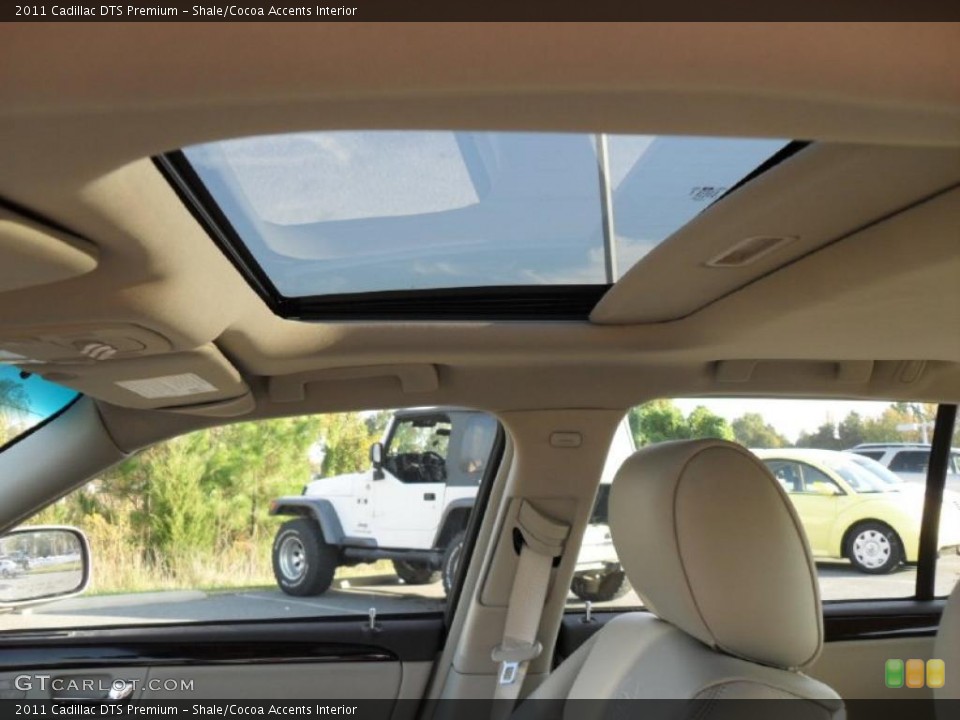 Shale/Cocoa Accents Interior Sunroof for the 2011 Cadillac DTS Premium #39137958
