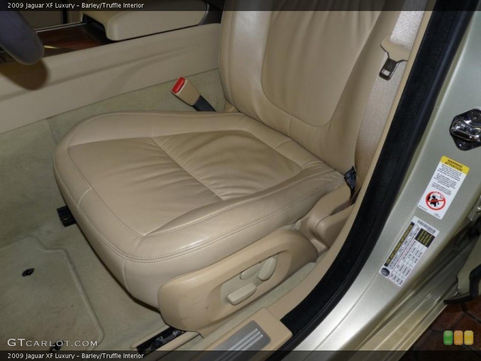 Barley/Truffle Interior Photo for the 2009 Jaguar XF Luxury #39138086