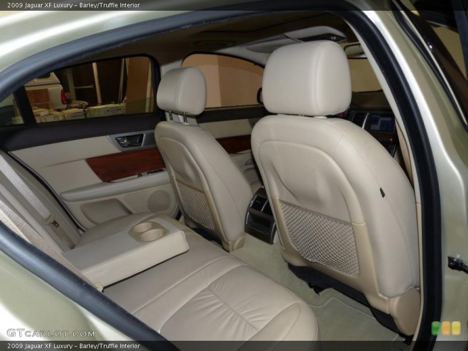 Barley/Truffle Interior Photo for the 2009 Jaguar XF Luxury #39138166
