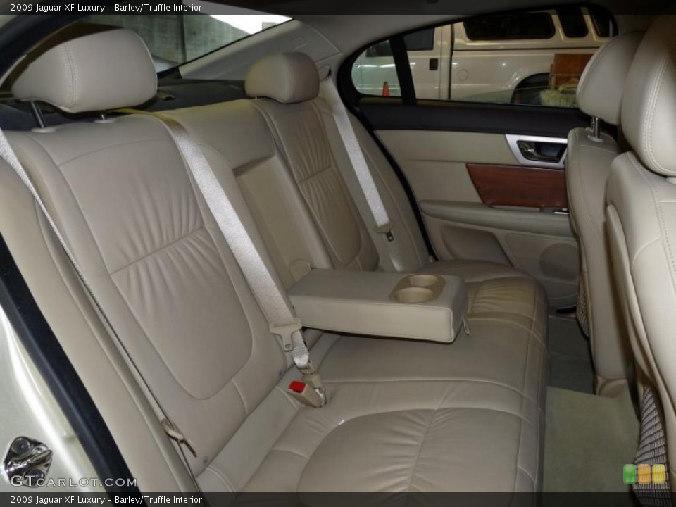 Barley/Truffle Interior Photo for the 2009 Jaguar XF Luxury #39138190