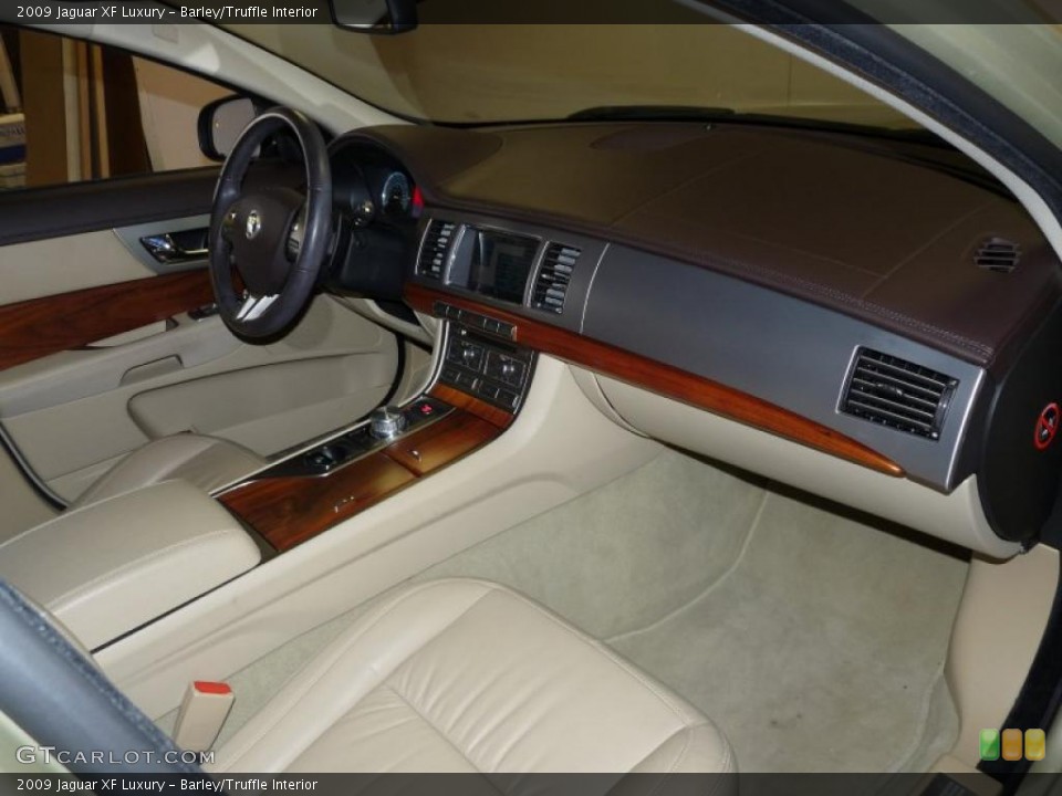 Barley/Truffle Interior Dashboard for the 2009 Jaguar XF Luxury #39138218