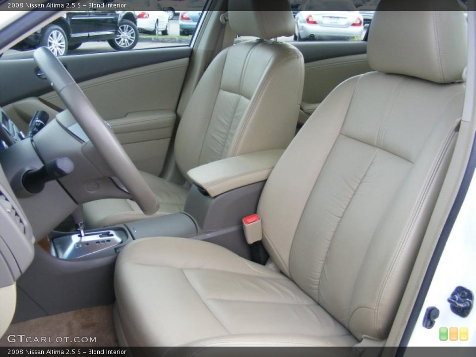 Blond Interior Photo for the 2008 Nissan Altima 2.5 S #39138250