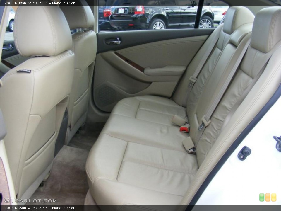 Blond Interior Photo for the 2008 Nissan Altima 2.5 S #39138282