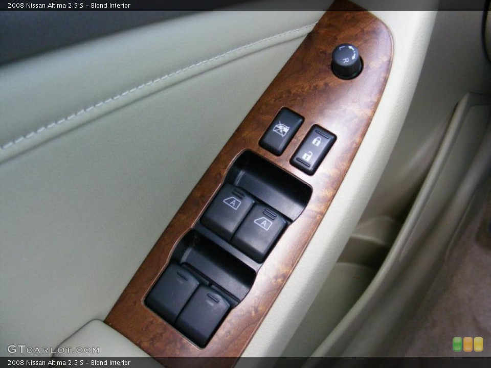 Blond Interior Controls for the 2008 Nissan Altima 2.5 S #39138466