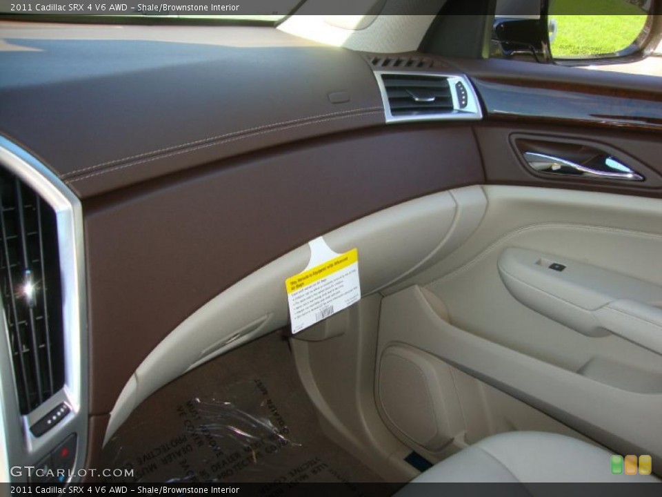 Shale/Brownstone Interior Photo for the 2011 Cadillac SRX 4 V6 AWD #39138906