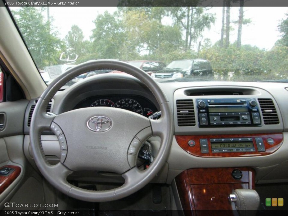 Gray Interior Dashboard for the 2005 Toyota Camry XLE V6 #39141054