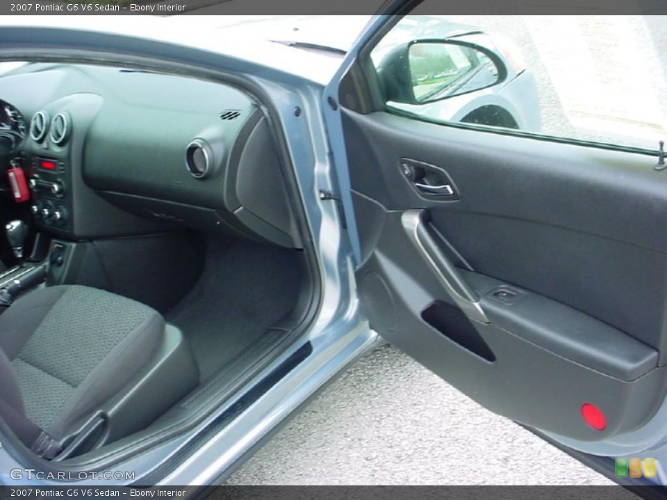 Ebony Interior Photo for the 2007 Pontiac G6 V6 Sedan #39141962