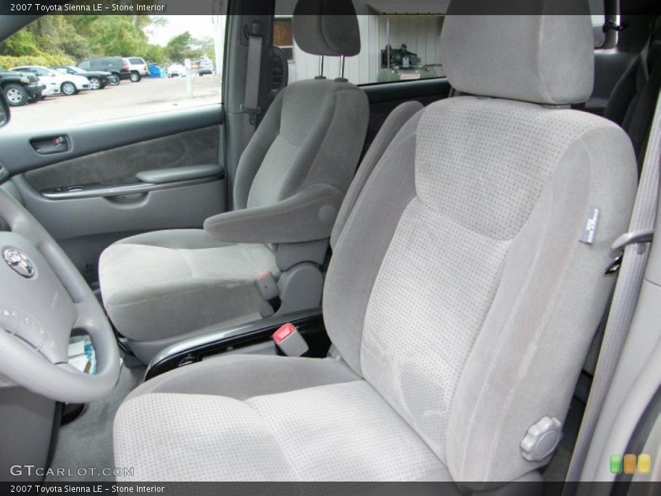 Stone Interior Photo for the 2007 Toyota Sienna LE #39142570