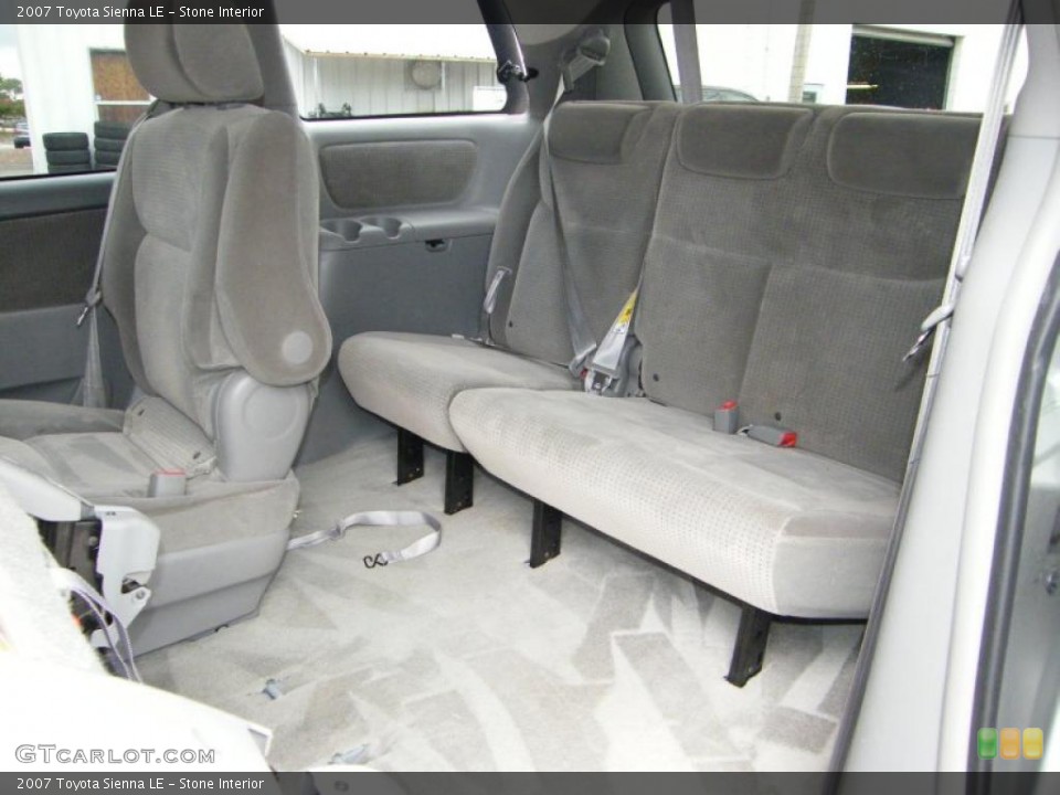 Stone Interior Photo for the 2007 Toyota Sienna LE #39142678