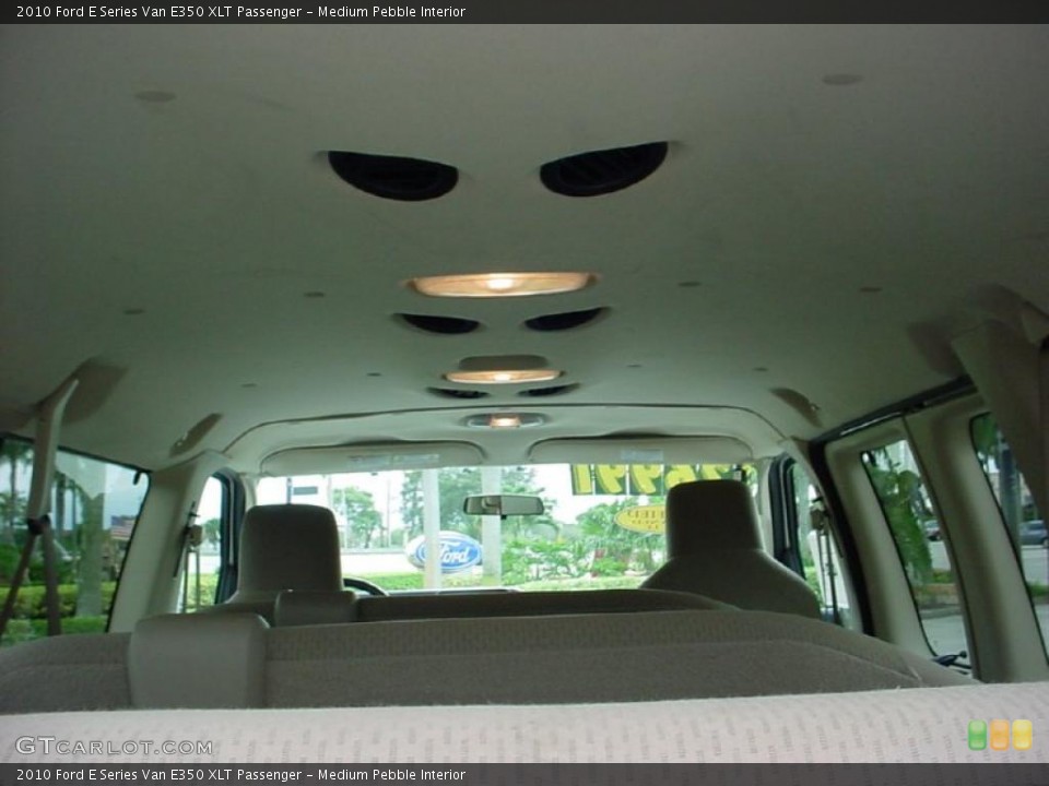 Medium Pebble Interior Photo for the 2010 Ford E Series Van E350 XLT Passenger #39143010