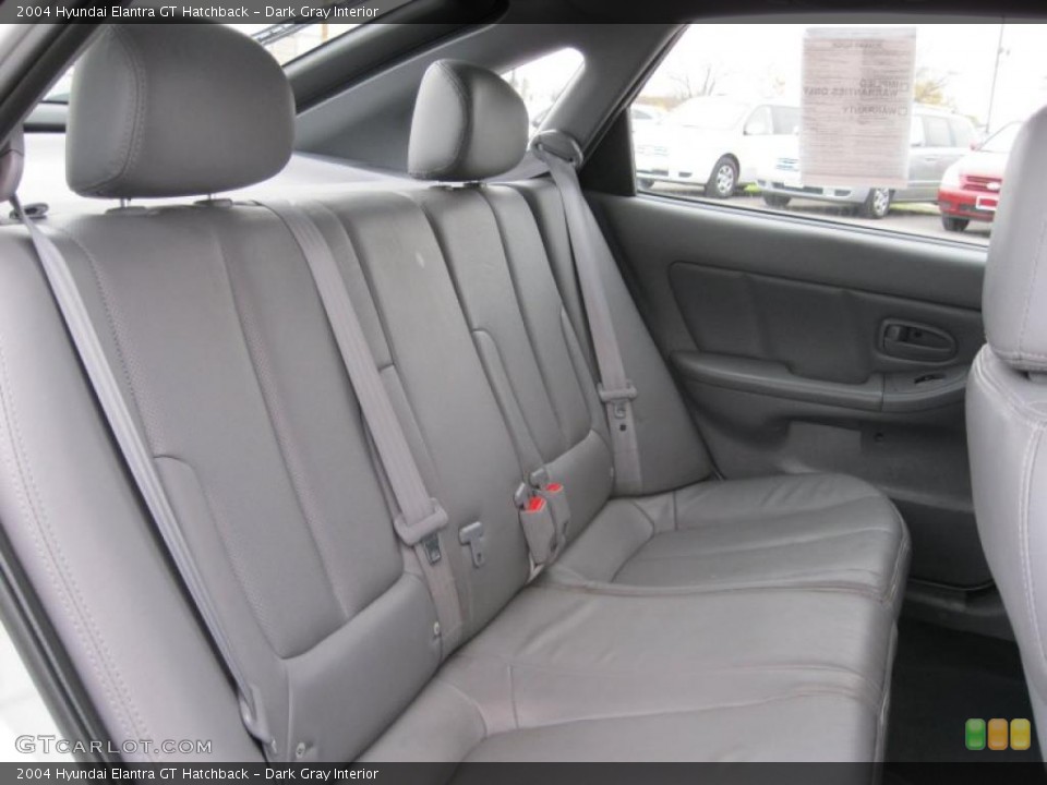 Dark Gray Interior Photo for the 2004 Hyundai Elantra GT Hatchback #39143522