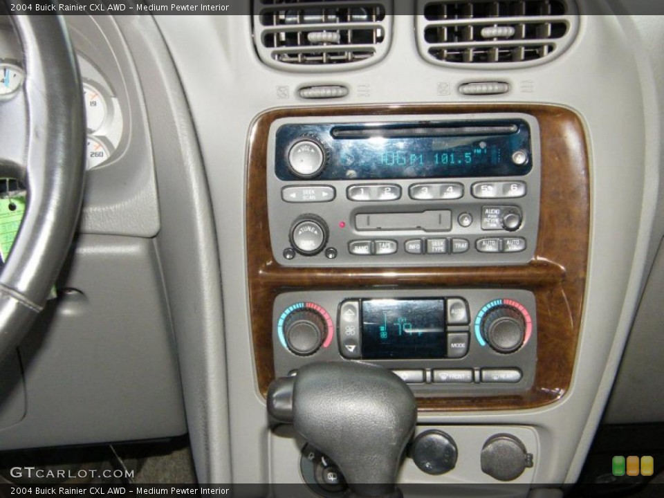Medium Pewter Interior Controls for the 2004 Buick Rainier CXL AWD #39144530