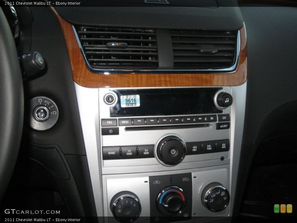 Ebony Interior Controls for the 2011 Chevrolet Malibu LT #39152137