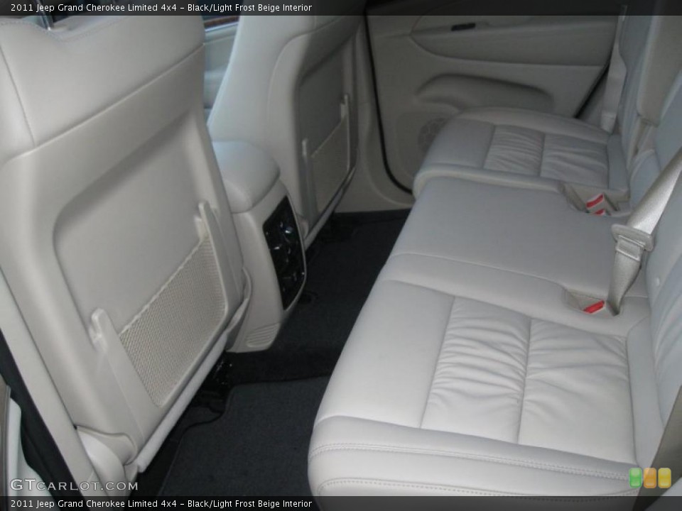 Black/Light Frost Beige Interior Photo for the 2011 Jeep Grand Cherokee Limited 4x4 #39153733