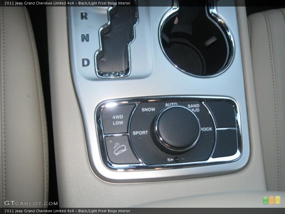 Black/Light Frost Beige Interior Controls for the 2011 Jeep Grand Cherokee Limited 4x4 #39153749