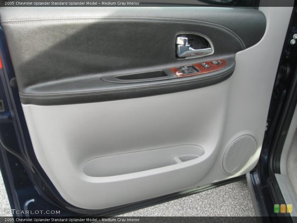 Medium Gray Interior Door Panel for the 2005 Chevrolet Uplander  #39154581