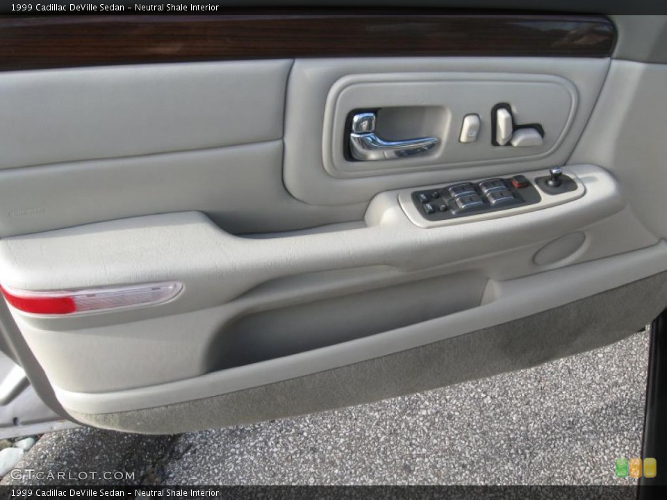 Neutral Shale Interior Door Panel for the 1999 Cadillac DeVille Sedan #39156689