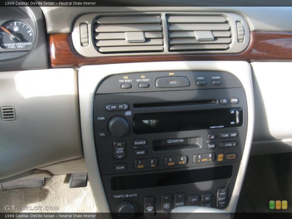 Neutral Shale Interior Controls for the 1999 Cadillac DeVille Sedan #39156737