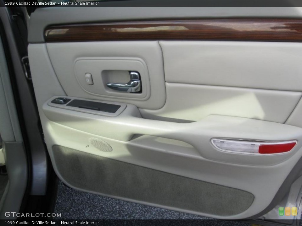 Neutral Shale Interior Door Panel for the 1999 Cadillac DeVille Sedan #39156817
