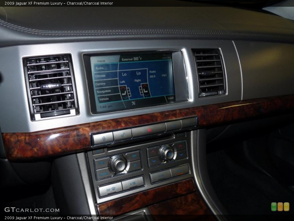 Charcoal/Charcoal Interior Navigation for the 2009 Jaguar XF Premium Luxury #39158669