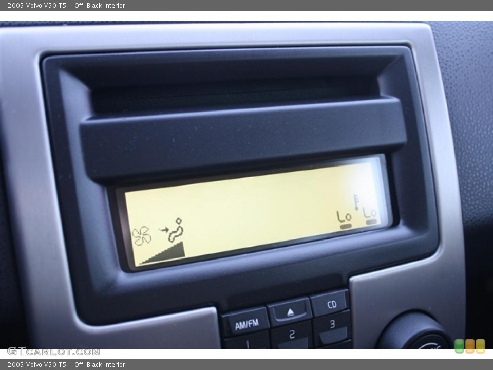 Off-Black Interior Controls for the 2005 Volvo V50 T5 #39166650