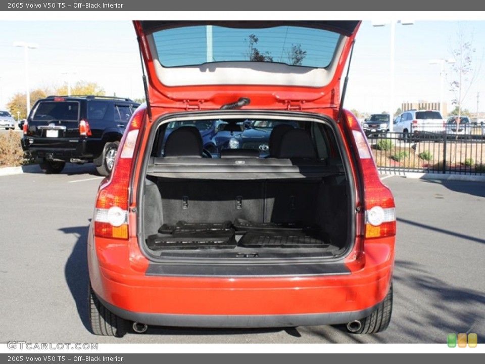 Off-Black Interior Trunk for the 2005 Volvo V50 T5 #39166818
