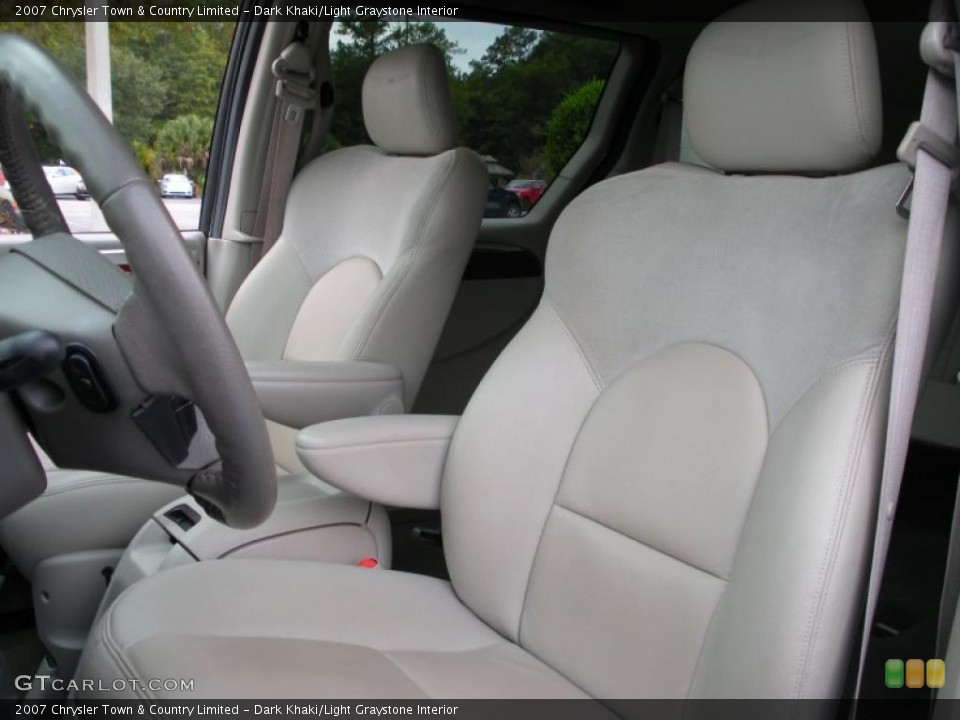 Dark Khaki/Light Graystone Interior Photo for the 2007 Chrysler Town & Country Limited #39167010