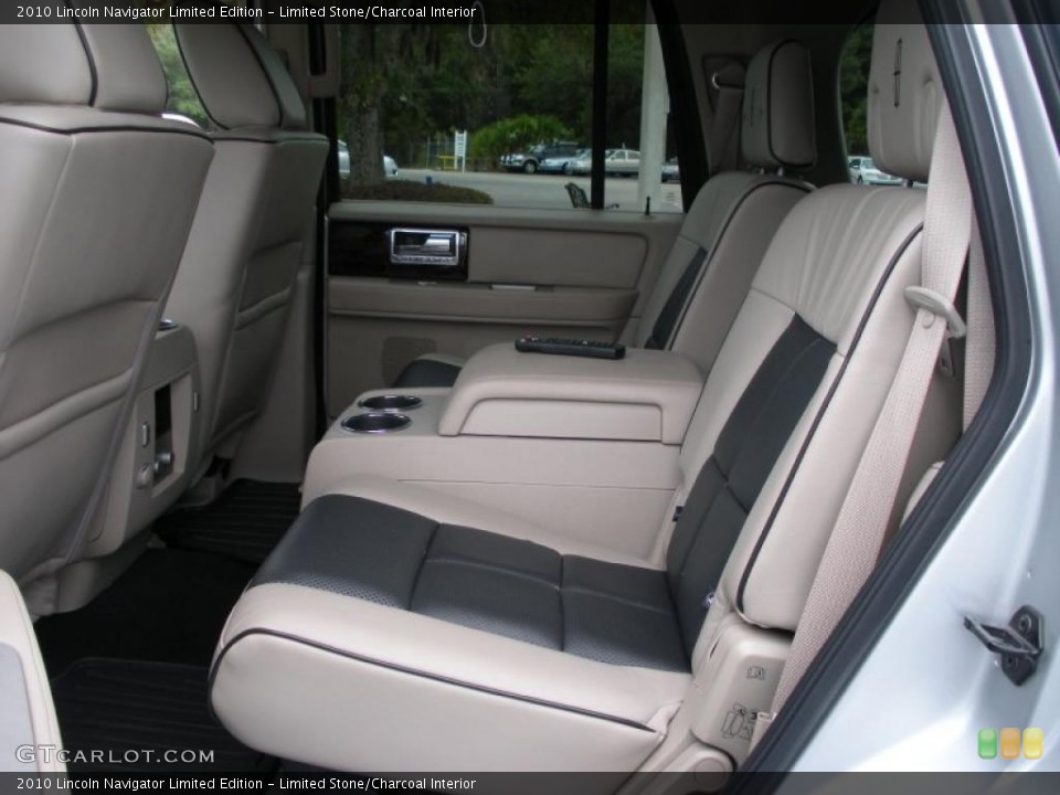 Limited Stone/Charcoal Interior Photo for the 2010 Lincoln Navigator Limited Edition #39168238