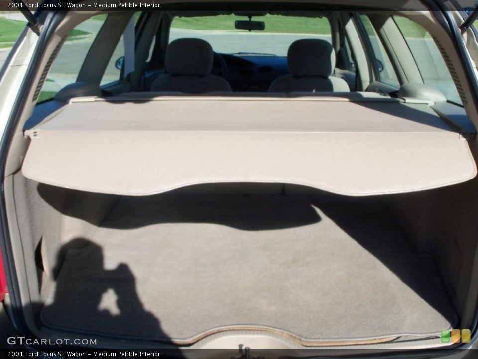 Medium Pebble Interior Trunk for the 2001 Ford Focus SE Wagon #39169314